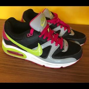 Nike Air Max! 90’s Throwback Sneeks ☯️